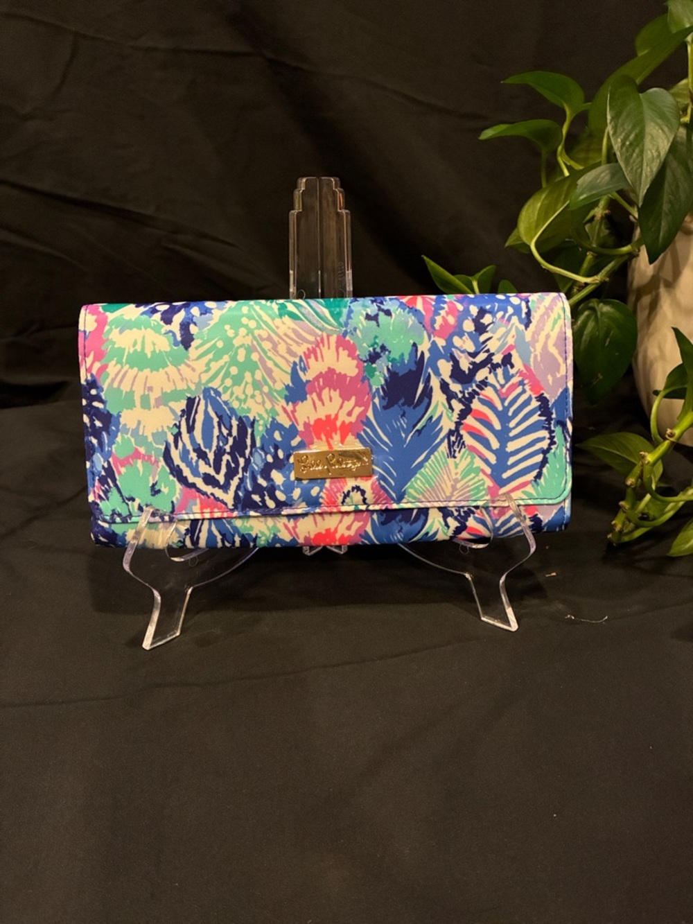 NWT Lilly Pulitzer Travel / Passport Wallet - Multi Quill Out (ABBA)